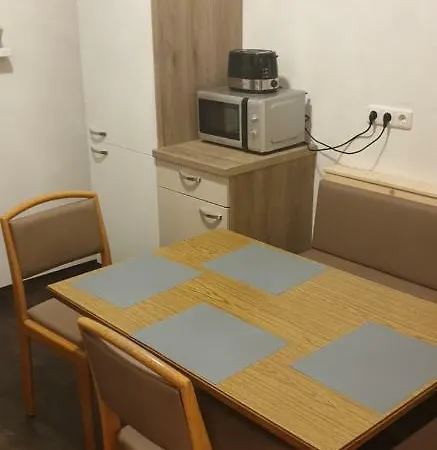 Apartment Lischenhof *