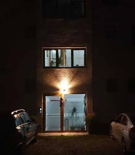 Lischenhof Apartamento *